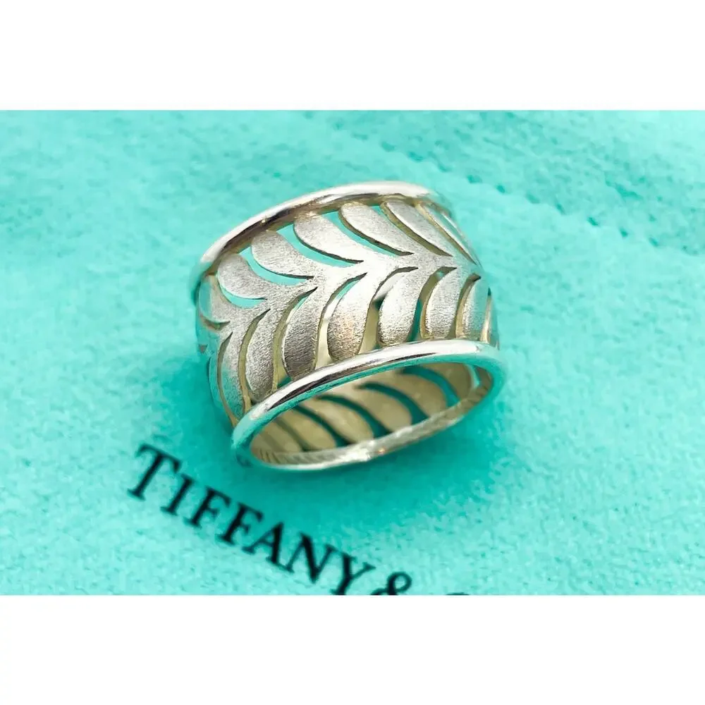 Tiffany & Co. Paloma Picasso Villa Palm Leaf Wide Silver Ring Band Size 4.75
